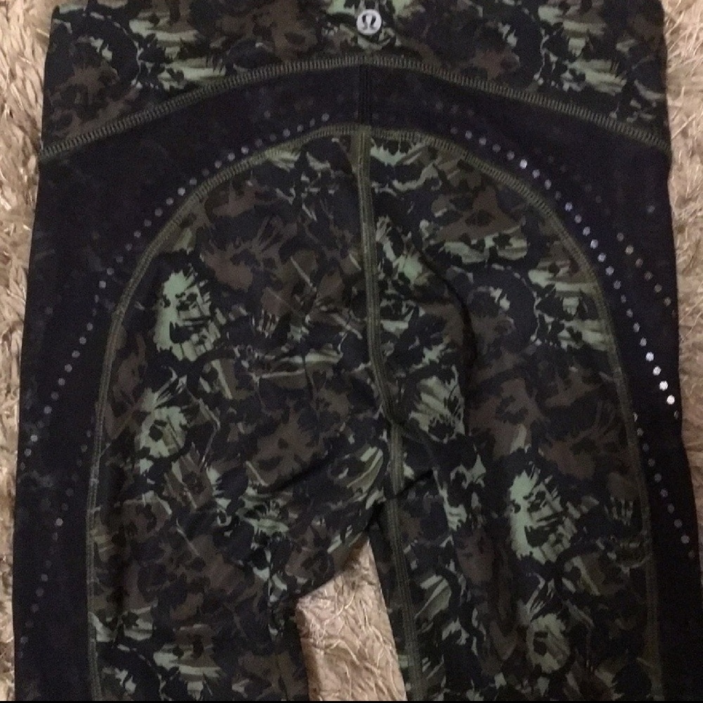Lululemon crops